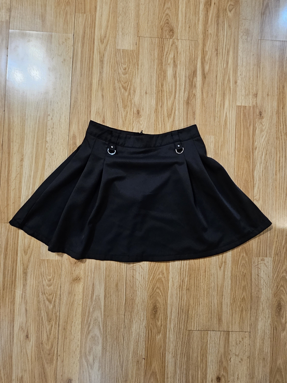 Y2K Black Pleated Gothic Mini Skirt W/ D-Rings